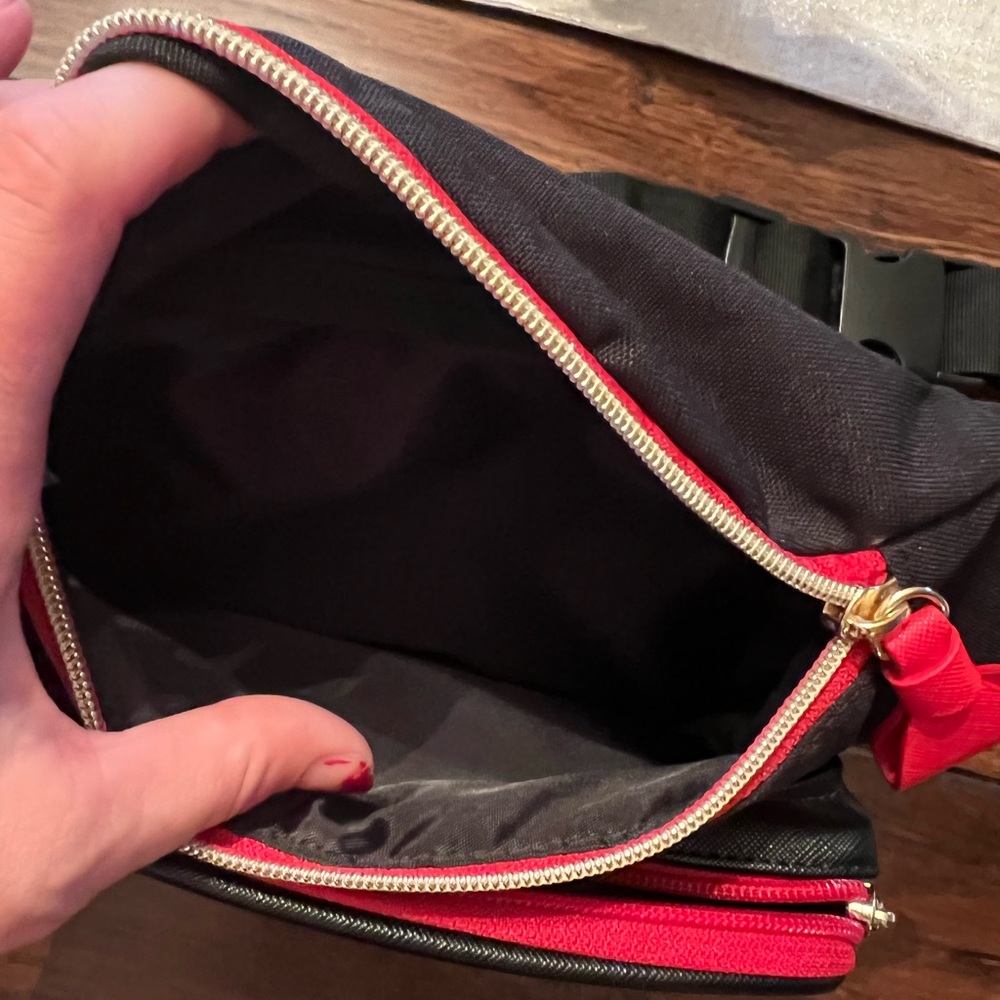 Clean, never used Disney Minnie Mouse Fanny Pack